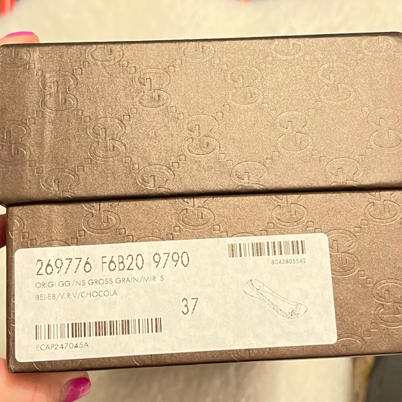 Authentic Gucci Flats - Picture 8 of 8